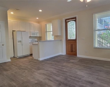 1112 Islamorada Lane - Photo Thumbnail 3