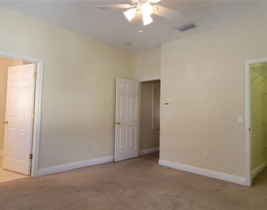 1112 Islamorada Lane - Photo Thumbnail 9