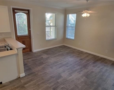 1112 Islamorada Lane - Photo Thumbnail 12