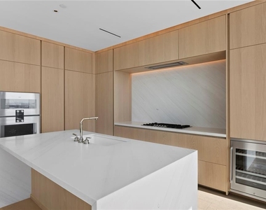 1000 Water Street - Photo Thumbnail 25