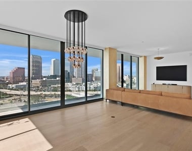 1000 Water Street - Photo Thumbnail 32