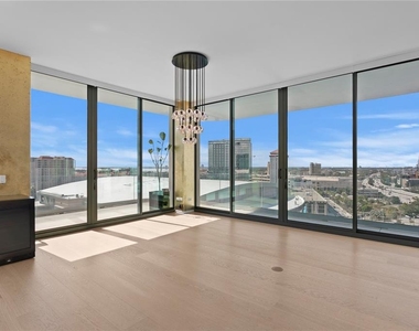 1000 Water Street - Photo Thumbnail 35
