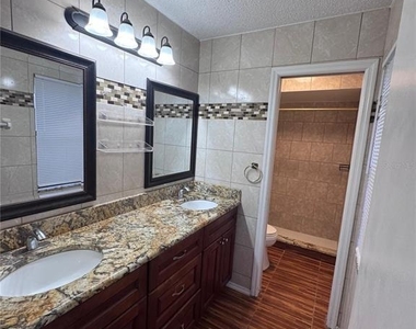 138 Pinewood Circle - Photo Thumbnail 18