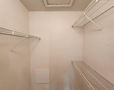 5737 Gatlin Avenue - Photo Thumbnail 16