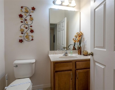 446 Orange Cosmos Boulevard - Photo Thumbnail 15