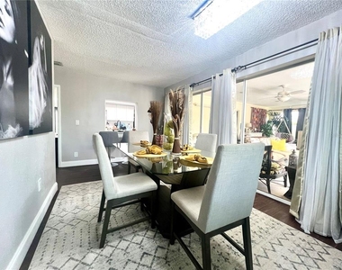 945 Chevy Chase Street - Photo Thumbnail 7