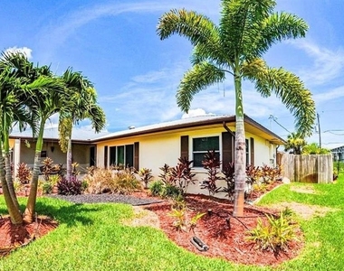 945 Chevy Chase Street - Photo Thumbnail 2