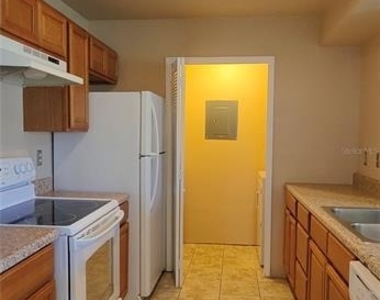2550 N Alafaya Trail - Photo Thumbnail 8