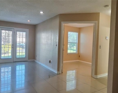 2550 N Alafaya Trail - Photo Thumbnail 7