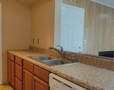 2550 N Alafaya Trail - Photo Thumbnail 10