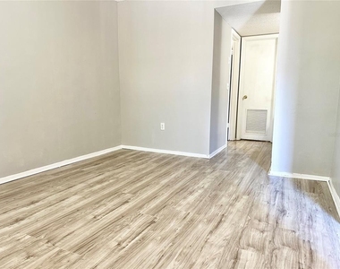 2517 Caper Lane - Photo Thumbnail 4
