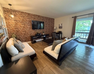4807 S Texas Avenue - Photo Thumbnail 10