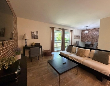4807 S Texas Avenue - Photo Thumbnail 9