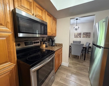 4807 S Texas Avenue - Photo Thumbnail 4