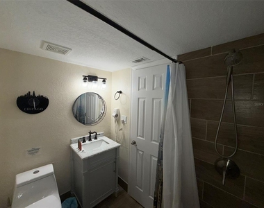 4807 S Texas Avenue - Photo Thumbnail 23