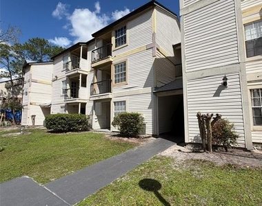 1940 Lake Atriums Circle - Photo Thumbnail 1