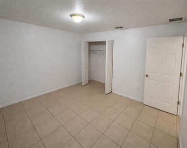 627 Bluebill Court - Photo Thumbnail 8