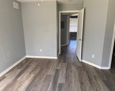 7250 Westpointe Boulevard - Photo Thumbnail 22