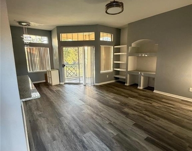 7250 Westpointe Boulevard - Photo Thumbnail 3