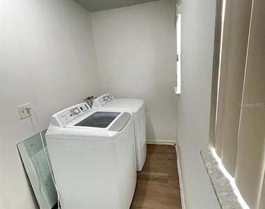 2352 Huntington Green Court - Photo Thumbnail 13