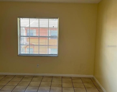 1627 W Oak Ridge Road - Photo Thumbnail 10