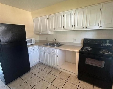 1627 W Oak Ridge Road - Photo Thumbnail 6