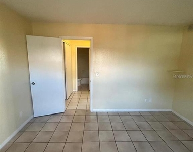 1627 W Oak Ridge Road - Photo Thumbnail 12