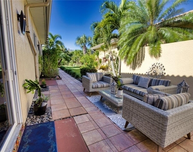 209 Mestre Place - Photo Thumbnail 15