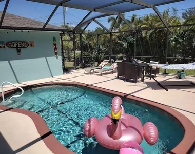 2705 Sw 11th Place - Photo Thumbnail 19