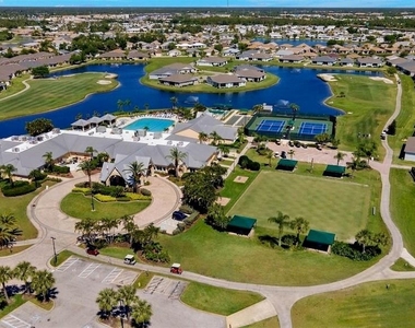 24312 Westgate Boulevard - Photo Thumbnail 51