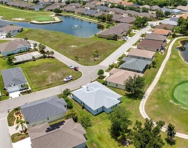 24312 Westgate Boulevard - Photo Thumbnail 2