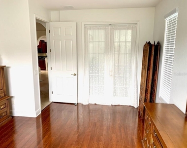 24312 Westgate Boulevard - Photo Thumbnail 21