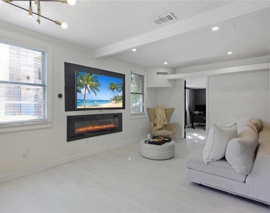 2826 Marlette Street - Photo Thumbnail 1