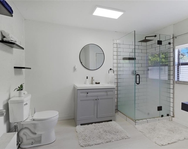 2826 Marlette Street - Photo Thumbnail 9