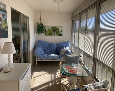 304 47th Avenue Drive W - Photo Thumbnail 14