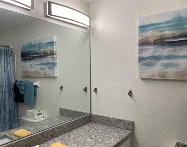 304 47th Avenue Drive W - Photo Thumbnail 10