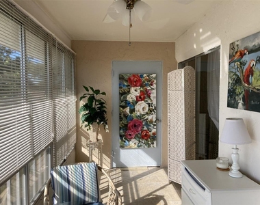 304 47th Avenue Drive W - Photo Thumbnail 13