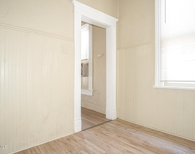1419 Wyoming Avenue - Photo Thumbnail 10