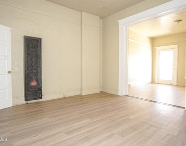 1419 Wyoming Avenue - Photo Thumbnail 12