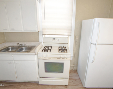 1419 Wyoming Avenue - Photo Thumbnail 5