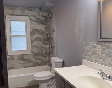 16 Saint Lawrence Street - Photo Thumbnail 1