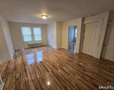 157 Eastern Avenue - Photo Thumbnail 7