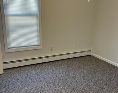 227 Howe Avenue - Photo Thumbnail 3