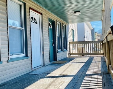 227 Howe Avenue - Photo Thumbnail 10