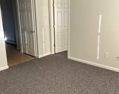 227 Howe Avenue - Photo Thumbnail 9