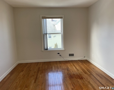 41 Elmcroft Road - Photo Thumbnail 15