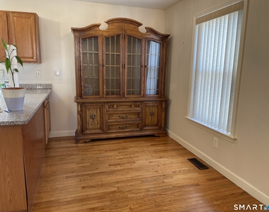 41 Elmcroft Road - Photo Thumbnail 8
