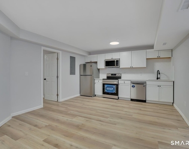 192 Hartford Road - Photo Thumbnail 2