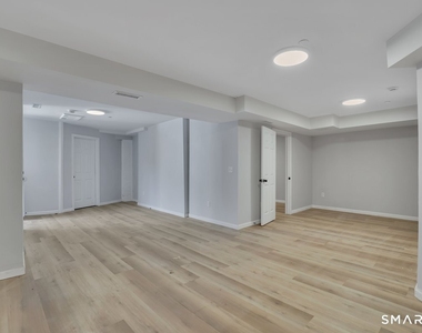 192 Hartford Road - Photo Thumbnail 10