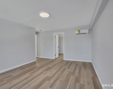 192 Hartford Road - Photo Thumbnail 4